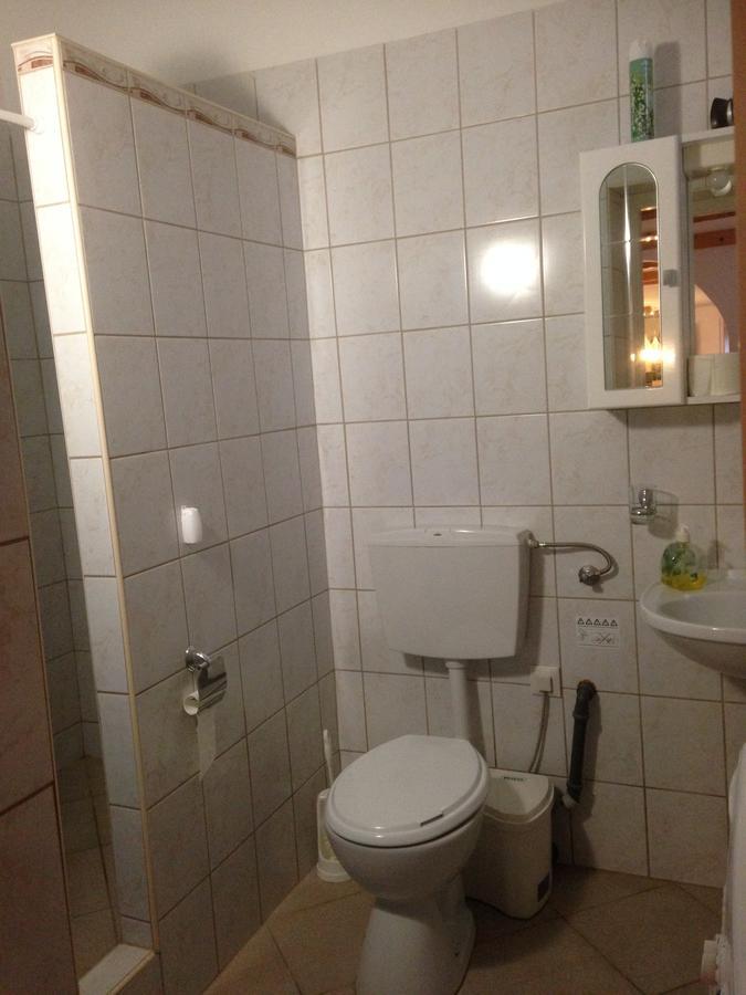 Szahara Vendeghaz Apartment Kerekegyhaza Luaran gambar